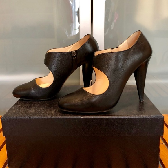 Prada Stylish Booties - Picture 2 of 7